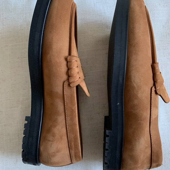 BNWT Dear Frances Joss Loafers (Tan) with original dust bag and box! - Picture 3 of 7